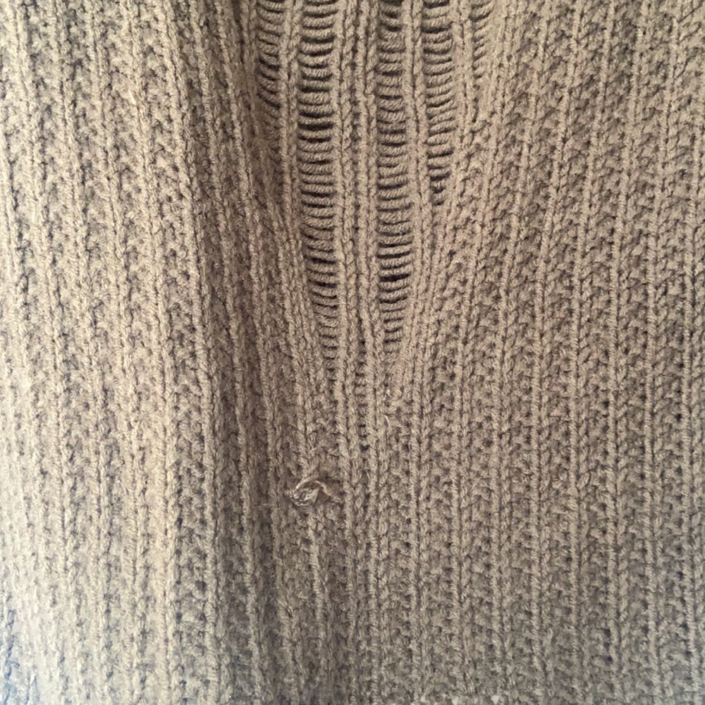 Distressed Sweater - Picture 2 of 3